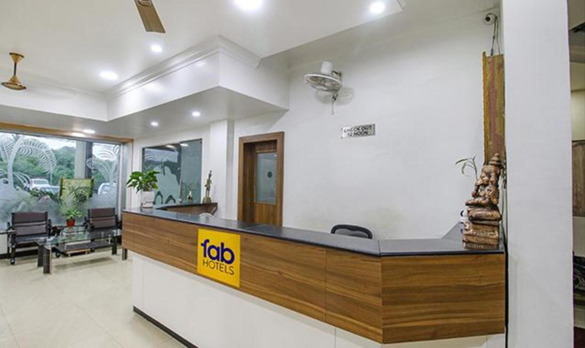Fabhotel Silver Inn I Бхопал Экстерьер фото