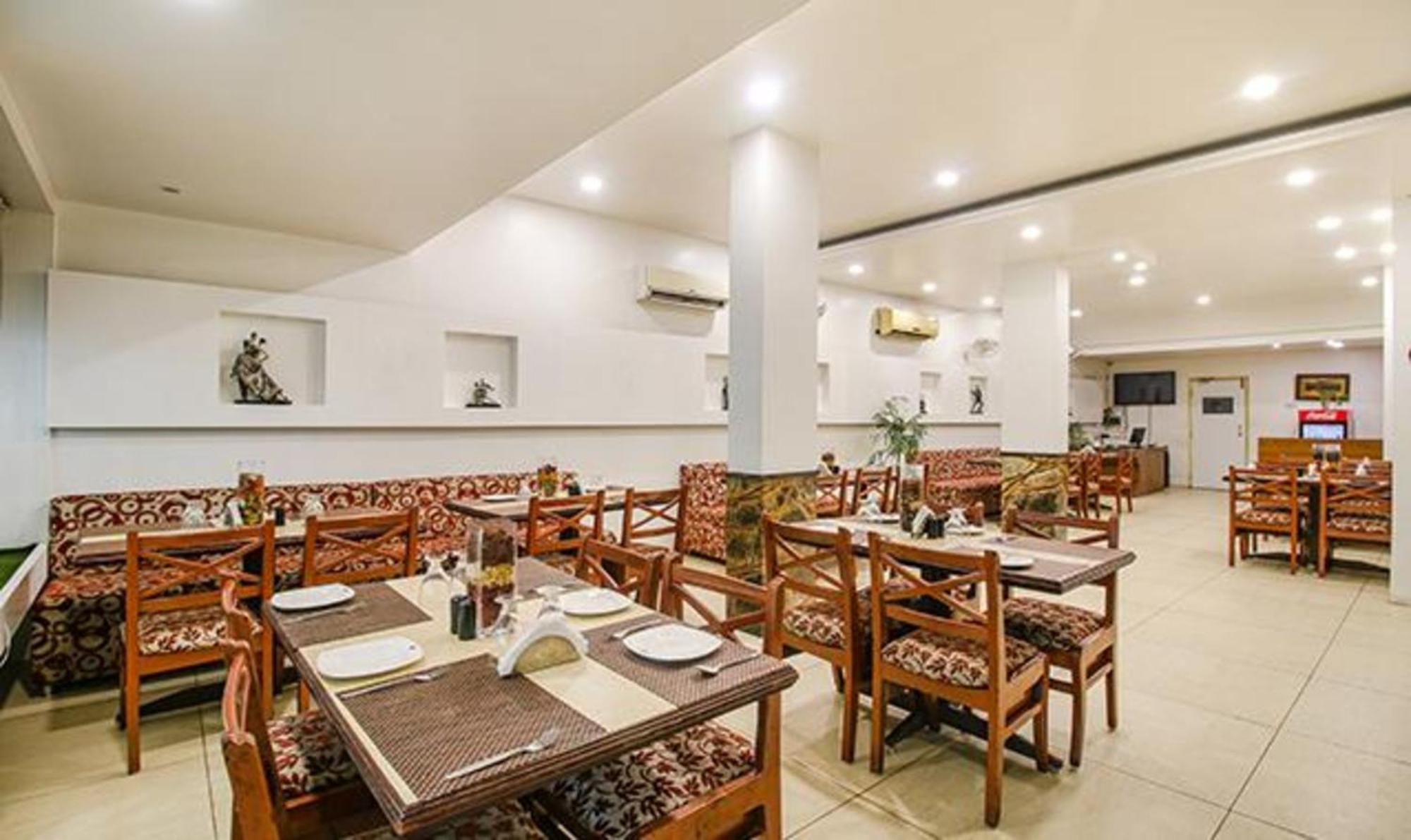 Fabhotel Silver Inn I Бхопал Экстерьер фото